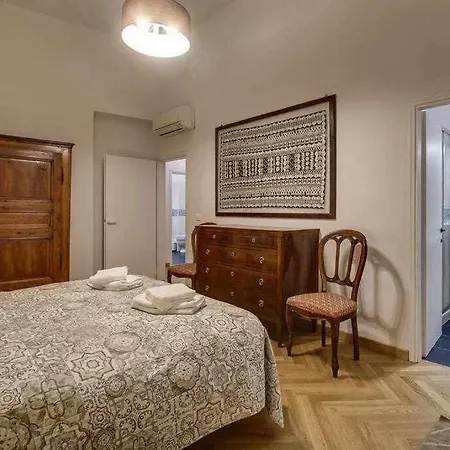 Apartment Piazza Mentana Florence